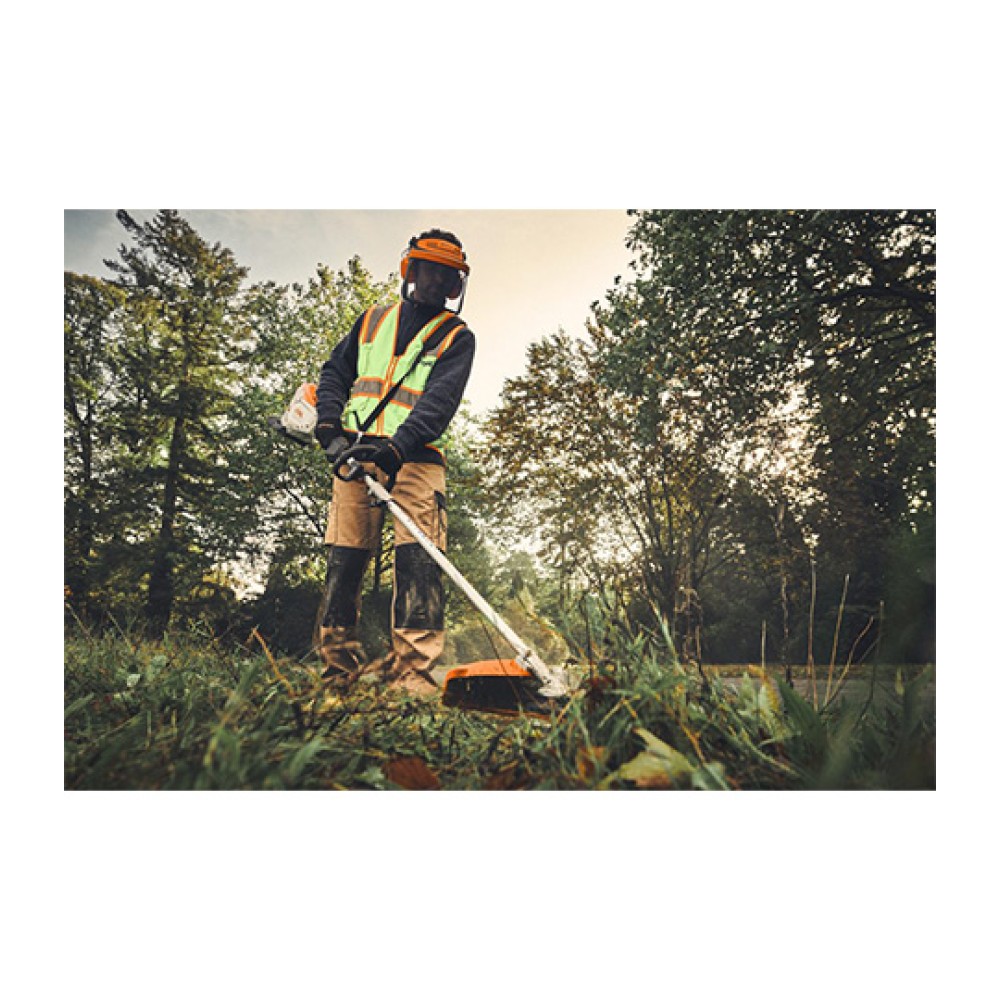 Χορτοκοπτικό Αξεσουάρ Kombi FSS-KM  STIHL