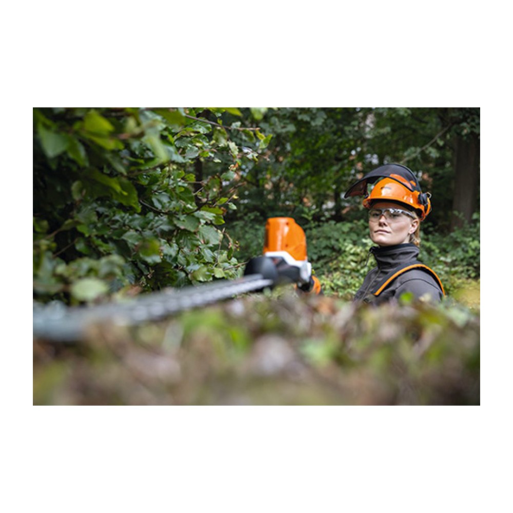 Μπορντουροψάλιδο Μπαταρίας με Τηλεσκοπικό Κοντάρι HLA 86 STIHL SOLO
