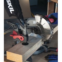 Φαλτσοπρίονο Πάγκου Ηλεκτρικός 1305 AA Skil